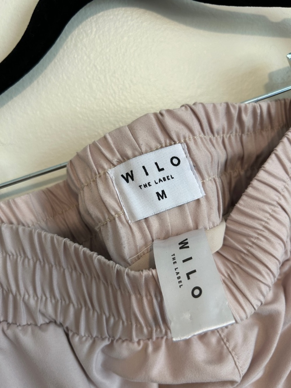 WILO The Label Blush Elastic Waist Shorts - Picture 2 of 6